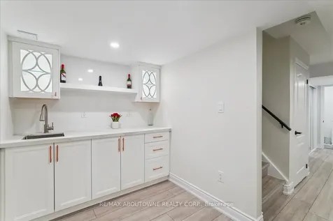 248 Albright Road Brampton ON L6X 5E7