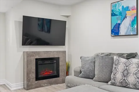 248 Albright Road Brampton ON L6X 5E7