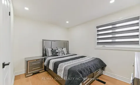 81 Drake Boulevard Brampton ON L6T 3L2