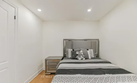 81 Drake Boulevard Brampton ON L6T 3L2