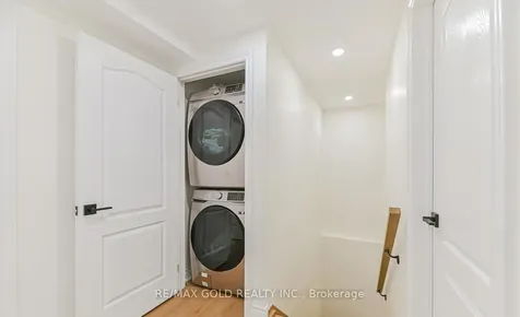 81 Drake Boulevard Brampton ON L6T 3L2