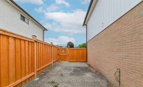 81 Drake Boulevard Brampton ON L6T 3L2