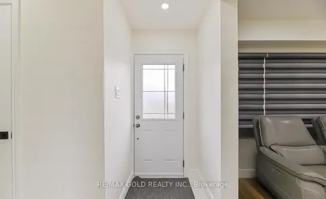 81 Drake Boulevard Brampton ON L6T 3L2