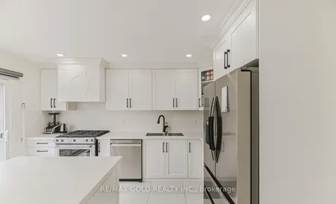 81 Drake Boulevard Brampton ON L6T 3L2