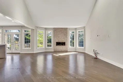 5 Classic Drive Brampton ON L6Y 5G9