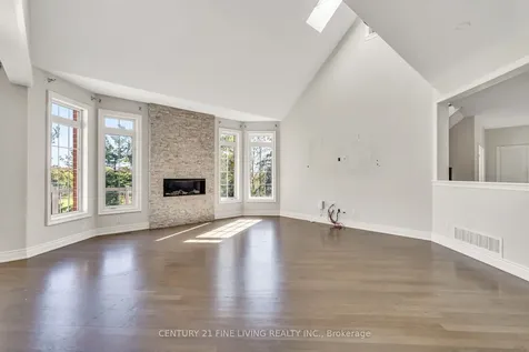 5 Classic Drive Brampton ON L6Y 5G9