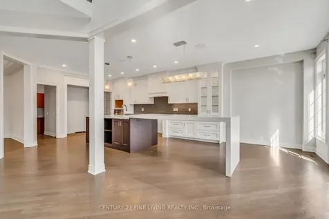 5 Classic Drive Brampton ON L6Y 5G9