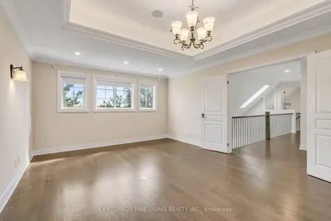 5 Classic Drive Brampton ON L6Y 5G9