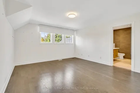 5 Classic Drive Brampton ON L6Y 5G9