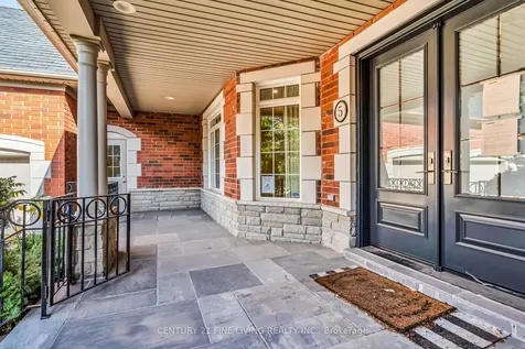 5 Classic Drive Brampton ON L6Y 5G9