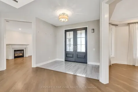 5 Classic Drive Brampton ON L6Y 5G9