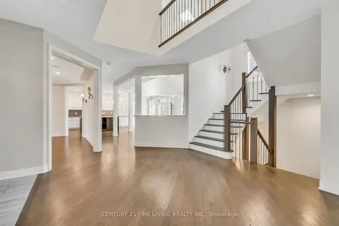 5 Classic Drive Brampton ON L6Y 5G9