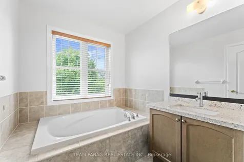 38 Stephanie Avenue Brampton ON L6Y 0R8