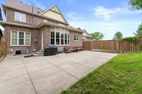 38 Stephanie Avenue Brampton ON L6Y 0R8