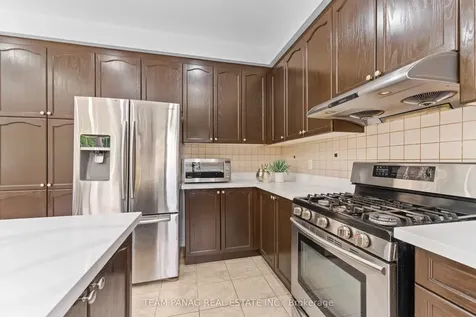 38 Stephanie Avenue Brampton ON L6Y 0R8