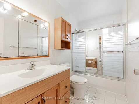 19 Drayton Crescent Brampton ON L6T 3G6