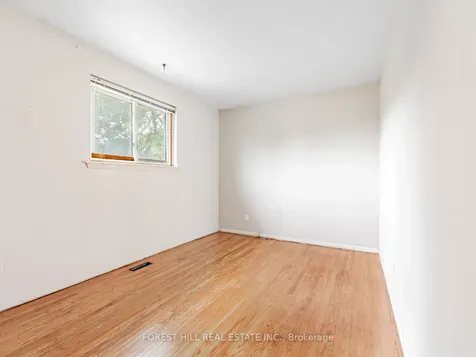 19 Drayton Crescent Brampton ON L6T 3G6