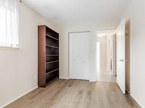 19 Drayton Crescent Brampton ON L6T 3G6