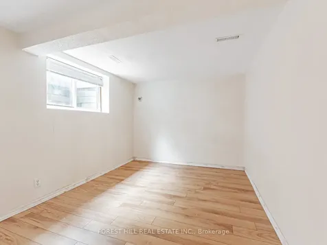 19 Drayton Crescent Brampton ON L6T 3G6