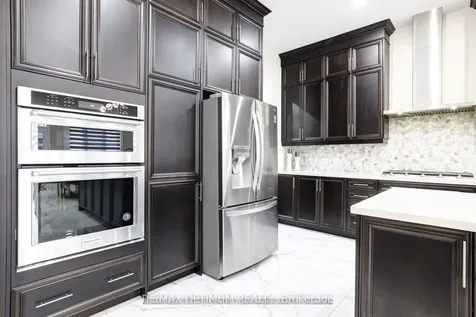 5 Walkercleave Drive Brampton ON L6X 5R4