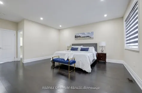 5 Walkercleave Drive Brampton ON L6X 5R4