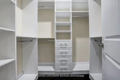 5 Walkercleave Drive Brampton ON L6X 5R4