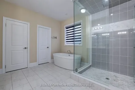 5 Walkercleave Drive Brampton ON L6X 5R4