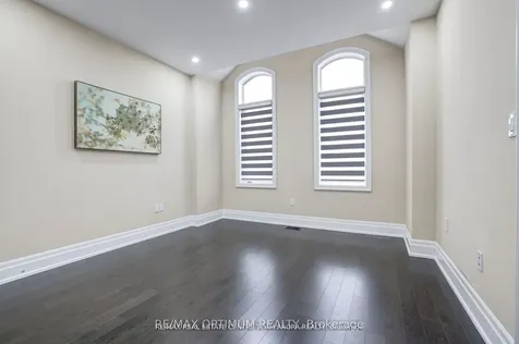 5 Walkercleave Drive Brampton ON L6X 5R4