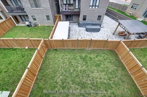 5 Walkercleave Drive Brampton ON L6X 5R4