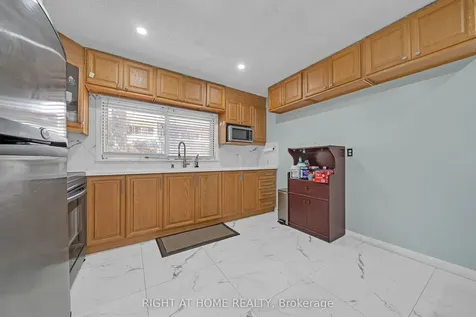 2901 Jane Street Toronto ON M3N 2J8