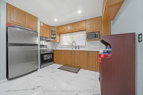2901 Jane Street Toronto ON M3N 2J8