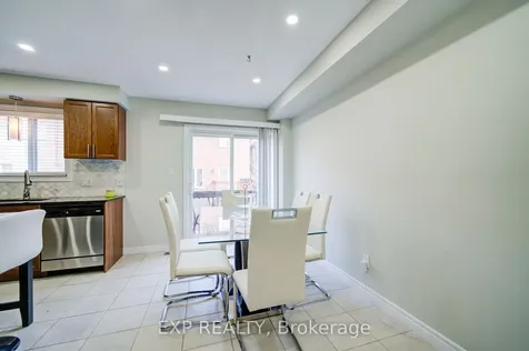 2280 Baronwood Drive Oakville ON L6M 4Z5