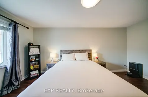 2280 Baronwood Drive Oakville ON L6M 4Z5