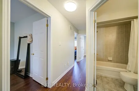 2280 Baronwood Drive Oakville ON L6M 4Z5