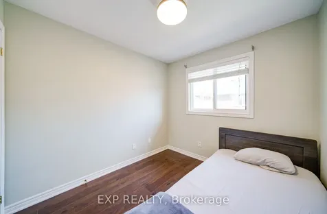 2280 Baronwood Drive Oakville ON L6M 4Z5