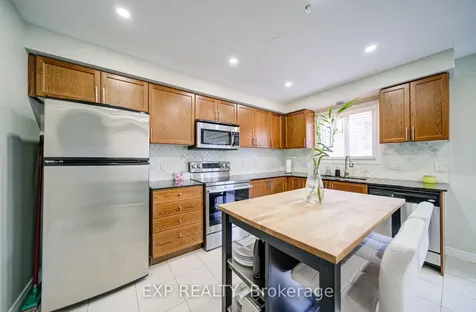 2280 Baronwood Drive Oakville ON L6M 4Z5