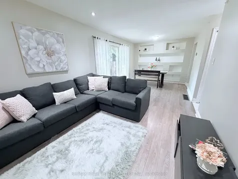 2755 Windwood Drive Mississauga ON L5N 2C8