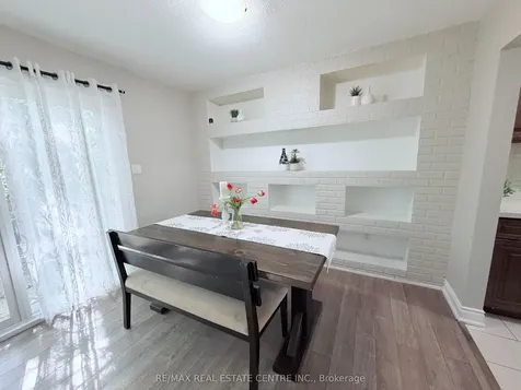 2755 Windwood Drive Mississauga ON L5N 2C8