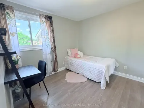 2755 Windwood Drive Mississauga ON L5N 2C8