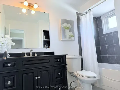 2755 Windwood Drive Mississauga ON L5N 2C8