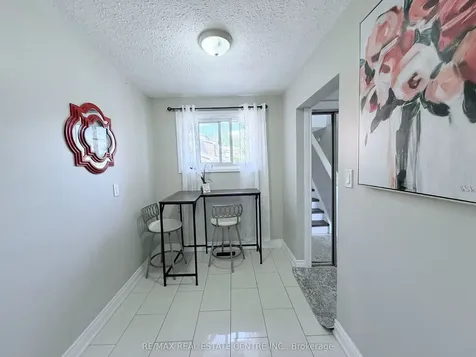 2755 Windwood Drive Mississauga ON L5N 2C8