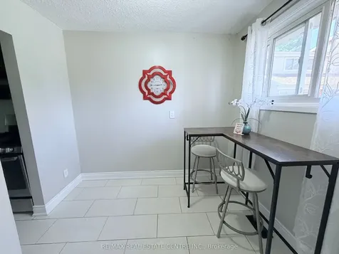 2755 Windwood Drive Mississauga ON L5N 2C8