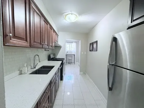 2755 Windwood Drive Mississauga ON L5N 2C8