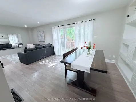 2755 Windwood Drive Mississauga ON L5N 2C8