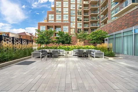 1787 St Clair Avenue W Toronto ON M6N 0B7