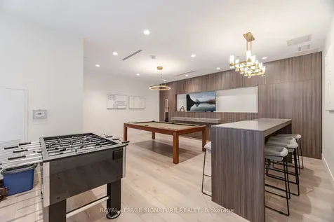 1787 St Clair Avenue W Toronto ON M6N 0B7