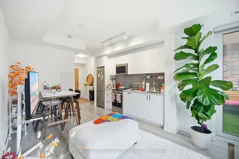 1787 St Clair Avenue W Toronto ON M6N 0B7