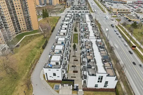 132 Widdicombe Hill Boulevard Toronto ON M9R 0A9