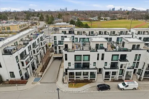 132 Widdicombe Hill Boulevard Toronto ON M9R 0A9