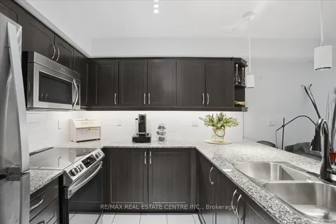 132 Widdicombe Hill Boulevard Toronto ON M9R 0A9
